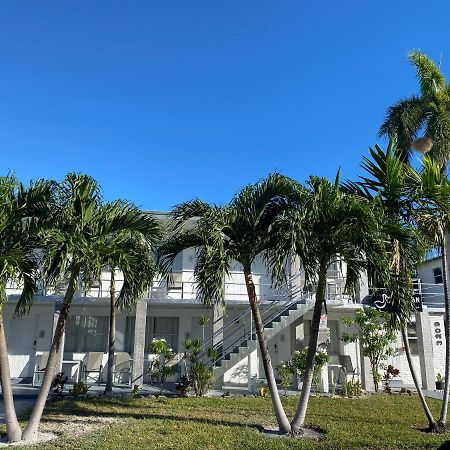 Motel Pelican By The Sea Pompano Beach Exteriér fotografie